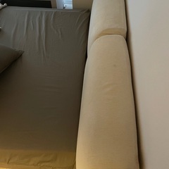 取引中。訂正クイーンサイズ　カッシーナベッド　マット付きの画像
