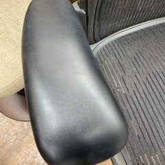 【Herman Miller】アーロンチェア入荷しました！