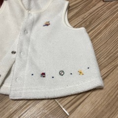 ファミリア　familiar ベスト　チョッキの画像