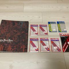 トレーディングカード用バインダー3冊(スリーブ付き)の画像