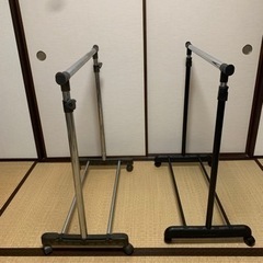 【急募】ハンガーラック　1台300円の画像