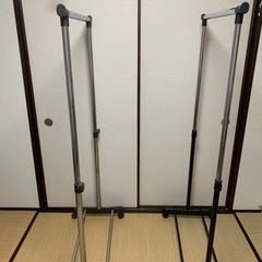 【急募】ハンガーラック　1台300円の画像