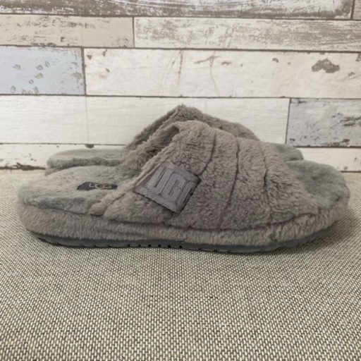 【値下げ❗8,000円→5,000円✨️】UGG(アグ)ウィメンズ ムートン スリッパ サンダル   メタルフラック 24cm