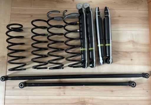 ジムニー　JB64の純正サスペンション