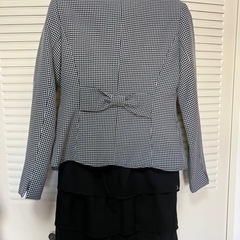 新品)入学式　フォーマルスーツ　2点上下セットの画像