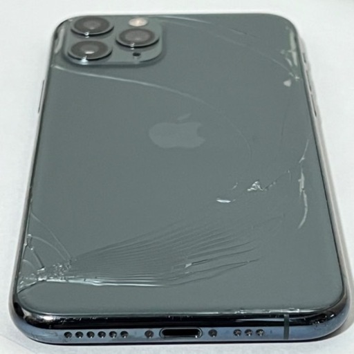 【取引完了】iPhone 11 Pro 本体 256GBミッドナイトグリーン SIM解除