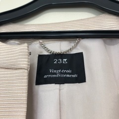 【値下げ】23区　ノーカラージャケット　ピンクベージュ　サイズ40　Lの画像