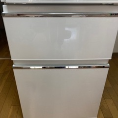 2017年式　冷蔵庫330Ｌ