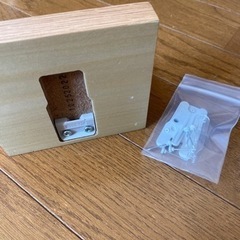 壁掛けラックの画像