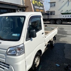 2018式車検6年3月傷、3月10日迄の出品です。凹み有り、MTパートタイム4WD現状渡し詳しくは問い合わせ下さいの画像
