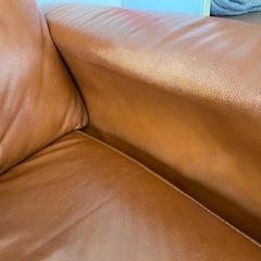 4/28〜30amお渡し可能なら3000円！ニトリ　3人掛けソファー　牛革　合皮の画像