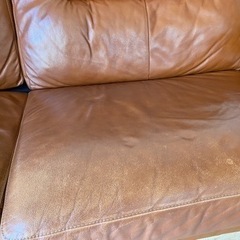 4/28〜30amお渡し可能なら3000円！ニトリ　3人掛けソファー　牛革　合皮の画像