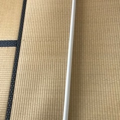 折畳テーブル、椅子、物干竿、突張棒の画像