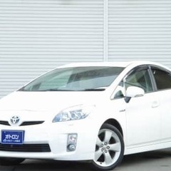 燃費でピンとくる車第1位✨　トヨタ/プリウス