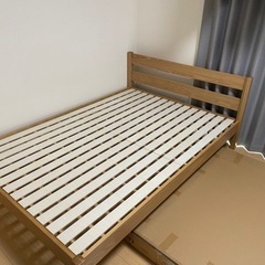 無印オーク材ダブルベッドフレーム 定価4万9000円 おまけ付き。