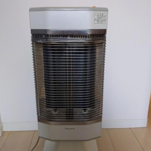 DAIKIN　遠赤外線ヒーター