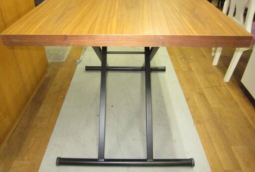 R060 NITORI 昇降テーブル ブラウン色 120cm USED・美品