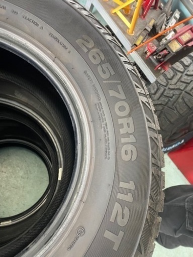 265/70R16海外製タイヤ4本セット12000円