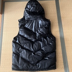 ダウンベストの画像