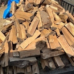 堅木のみの薪　キロ50円SALE❣️の画像