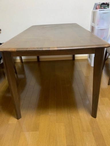 ダイニングテーブル