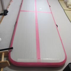 体操 マット 　エアーマット　 折り畳み可能 　電動エアーポンプ付き　 自宅用 トレーニング　ストレッチ　ヨガなどの画像