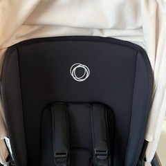 お取引き完了しました^ ^  バガブー  ビー3 bugaboo bee3 ベビーカーです。 色はブラックフレームのオフホワイトの画像
