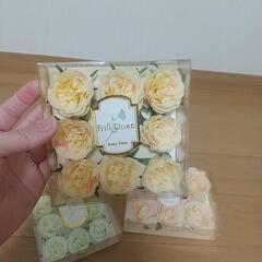 造花　バラの画像