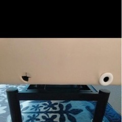 電動昇降機　施術ベットの画像