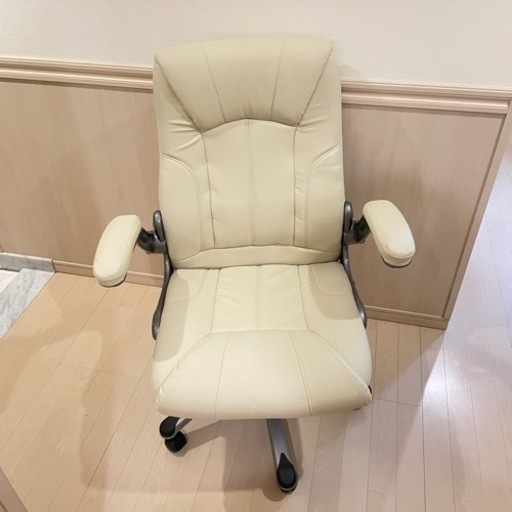 美品 オフィスチェア アイボリー ソフトレザー