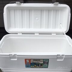【値下げしました。 / 新品・未使用品 / 120QT（113.5ℓ）】　igloo（イグルー/イグロー）　ポーラー　120QT　クーラーボックス　キャンプ　釣り　青物　水抜き栓付きの画像
