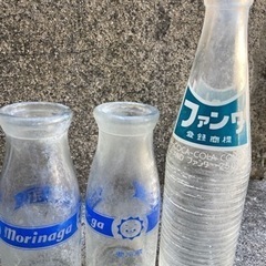 昭和　レトロ　空き瓶の画像