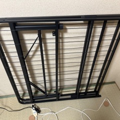 ベッドフレーム　シングル　メタル　ZINUSの画像