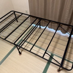 ベッドフレーム　シングル　メタル　ZINUS