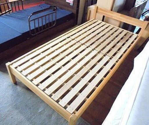 札幌白石区 シングルベッド 無印良品 パイン材突板 木製ベッド マットレス付き シンプル 工具不要 簡単組立 MUJI　本郷通店