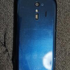 docomoラクラクスマートフォン F-42A　(ネイビー)の画像
