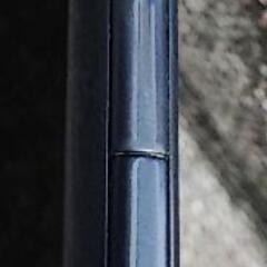docomoラクラクスマートフォン F-42A　(ネイビー)の画像