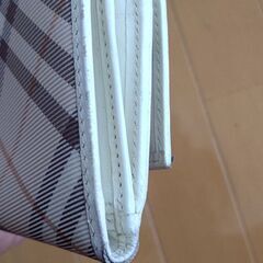 かわいいBURBERRYのお財布の画像