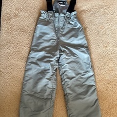 ⛄️子供用スキーウェア上下セット⛄️サイズ130の画像
