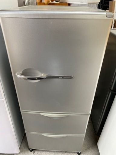 SANYO  大きめ冷凍冷蔵庫　SR-261P（S）255L 2008年製●AA03G005