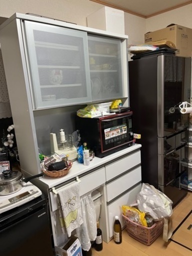 引渡し予定者決まりました【3月30日引渡し限定】食器棚