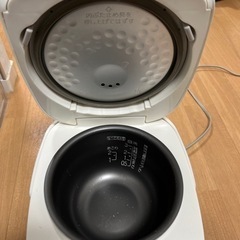 炊飯器　3合炊きの画像