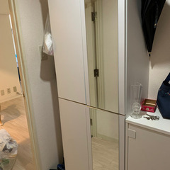 二段立て下駄箱　ホワイト　鏡付き　の画像