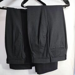 採寸済みスーツ 上下セット ！ボトム2着つき！！の画像