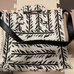 イアパピヨネ リバーシブル トートバッグ ショルダーバッグの画像