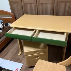 勉強机の画像