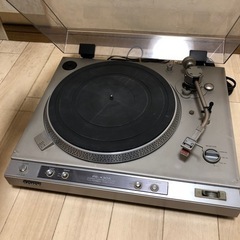 SONYのレコードプレーヤー (レコード付き)の画像