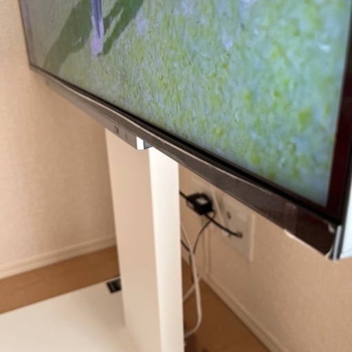REGZA 43M530X と WALL V2 ホワイト　のセット