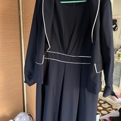 可愛いスーツの画像