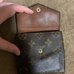 LOUIS VUITTON 財布の画像